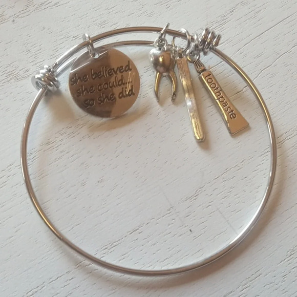 Bracelet for a dentist‎ - Picture 2 of 3